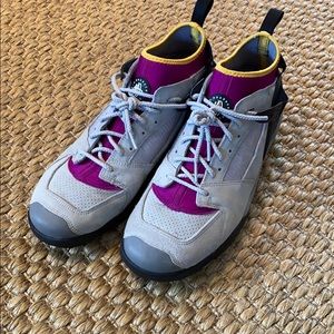 Nike Air Revaderchi Outdoor Shoe